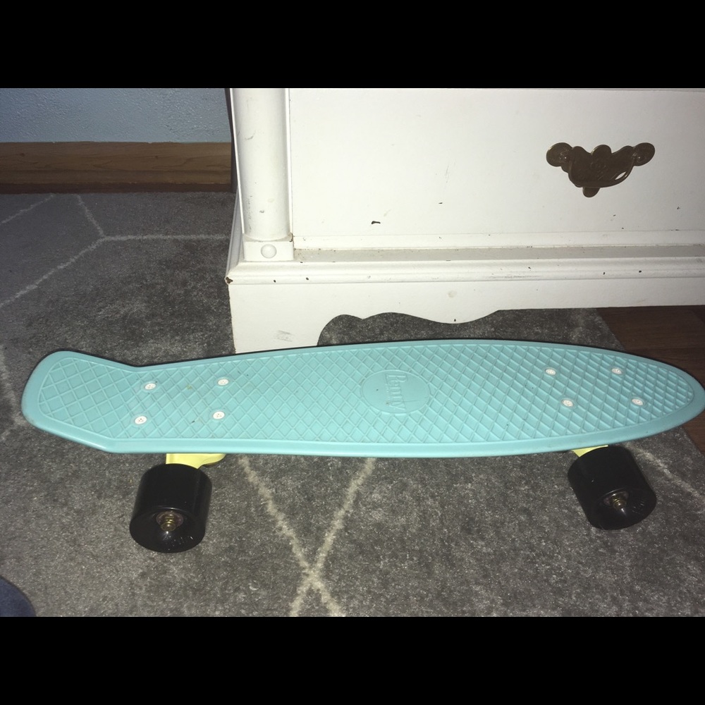 ⭐️ 22” Authentic Penny Board